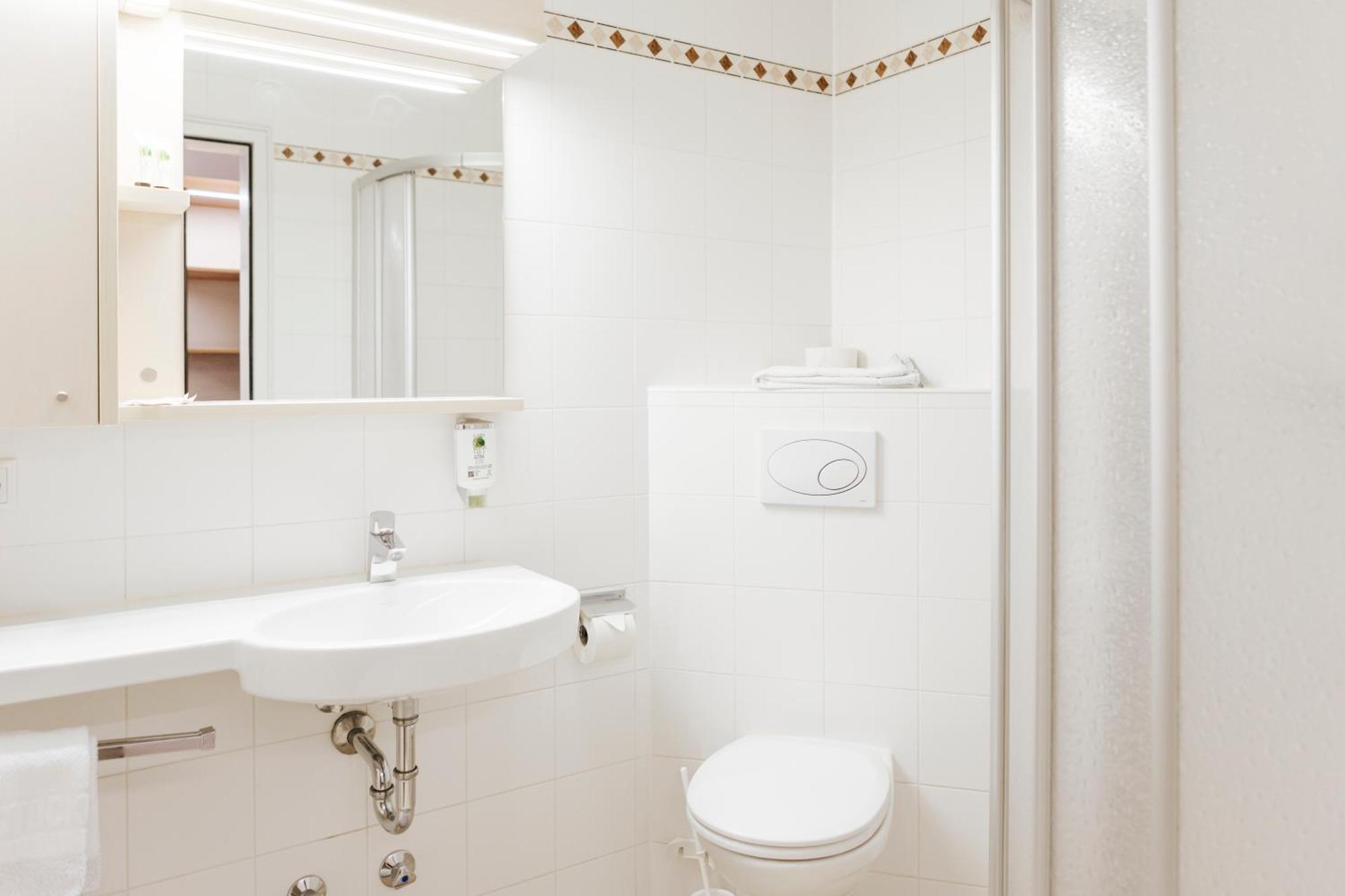 Hotel Der Stockinger Unterpremstaetten Bagian luar foto