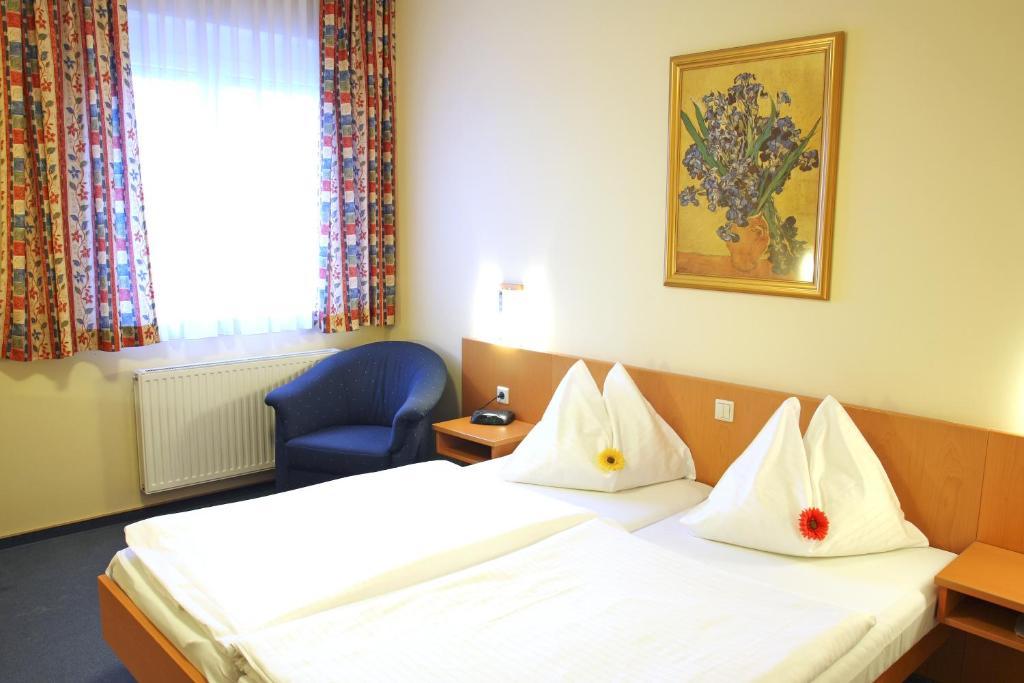 Hotel Der Stockinger Unterpremstaetten Ruang foto